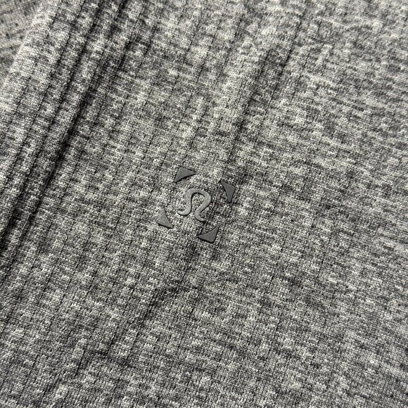 Lululemon Men's Metal Vent Tech 1/2 Zip - Grey - Picture 5 of 8